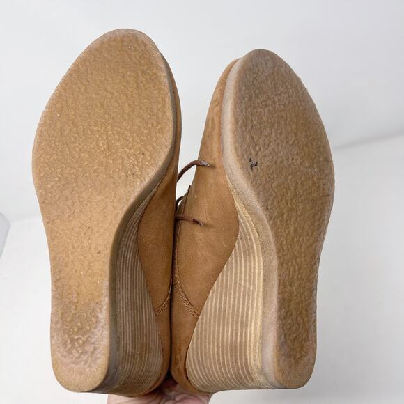 Lucky Brand Womens 8.5 Tan Suede Taheeti Lace Up Wedge Booties Leather Heel - Picture 5 of 13